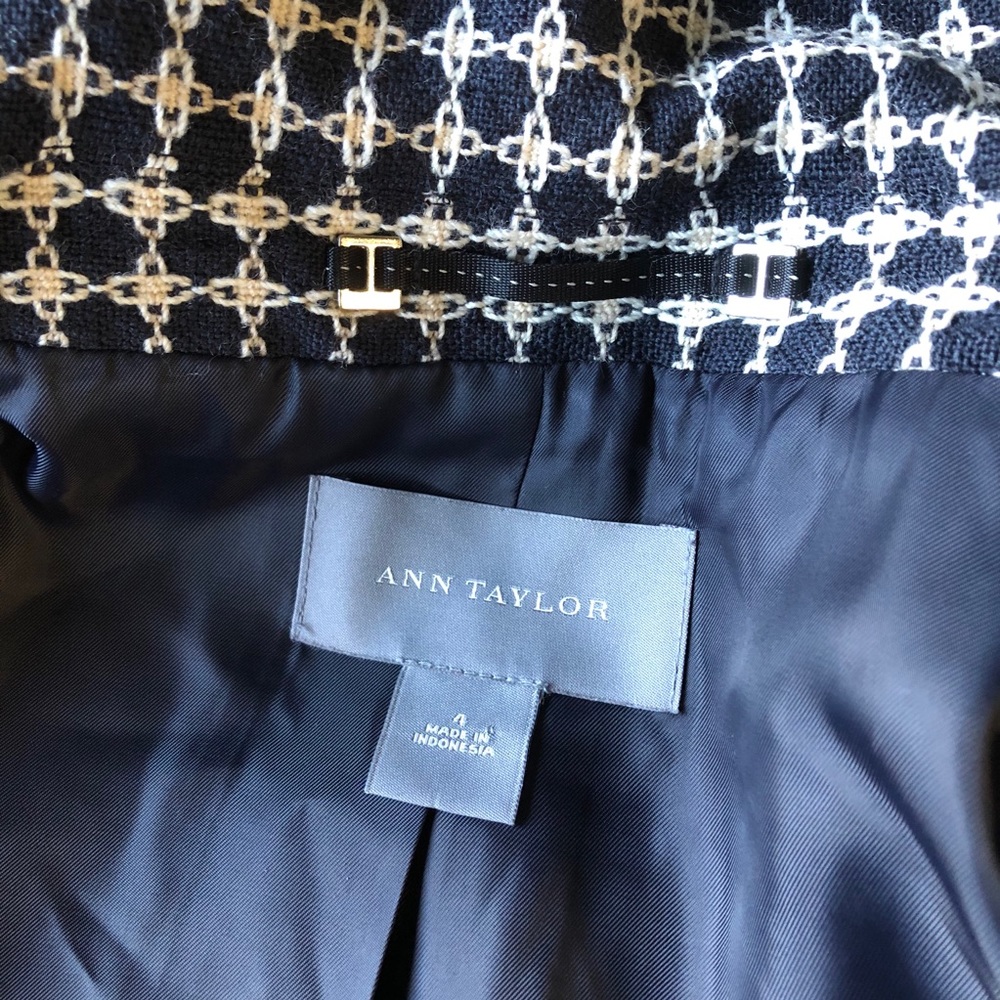 Ann Taylor Jacket - Picture 7 of 7